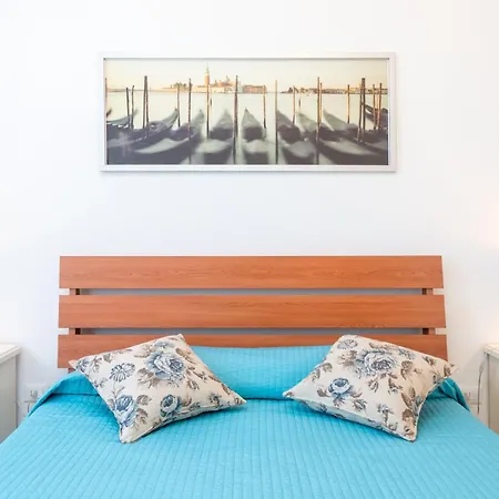 דירה Casa Serenissima - With Free Parking מסטרה